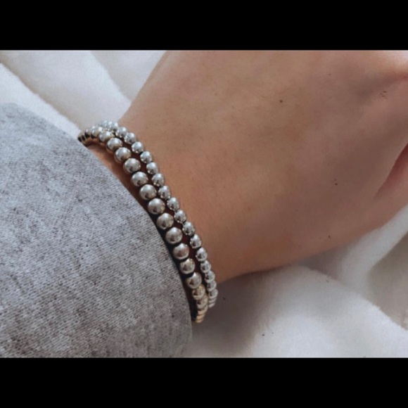 Hand Crafted Jewelry - Selling silver beaded bracelet set